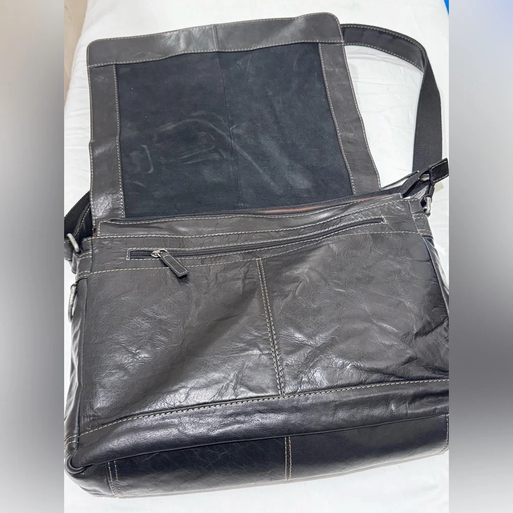 JACK GEORPES Elegant Black Leather Baby Bag